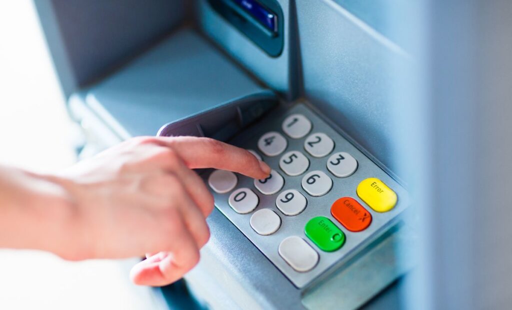 ATM Se Paise Kaise Nikale